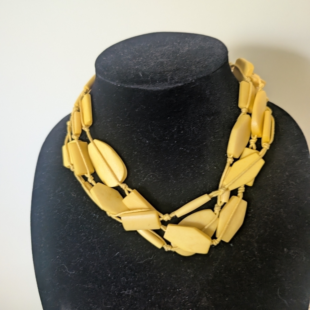 Vintage Yellow Beaded Necklace